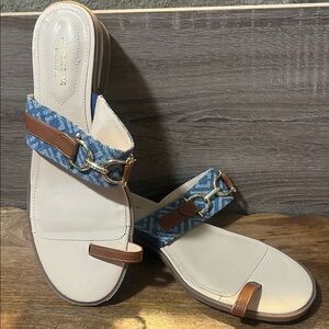 Liz Claiborne Cream and Denim Sandals